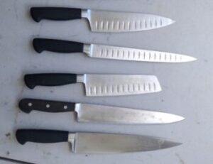 Professional sharpening service for kitchen knives