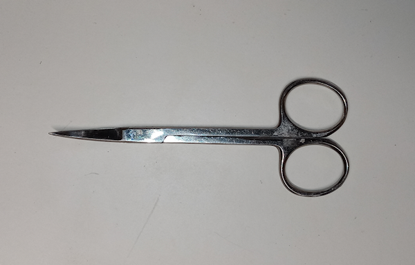 Community Eye Health Journal » Sharpening and tightening surgical scissors